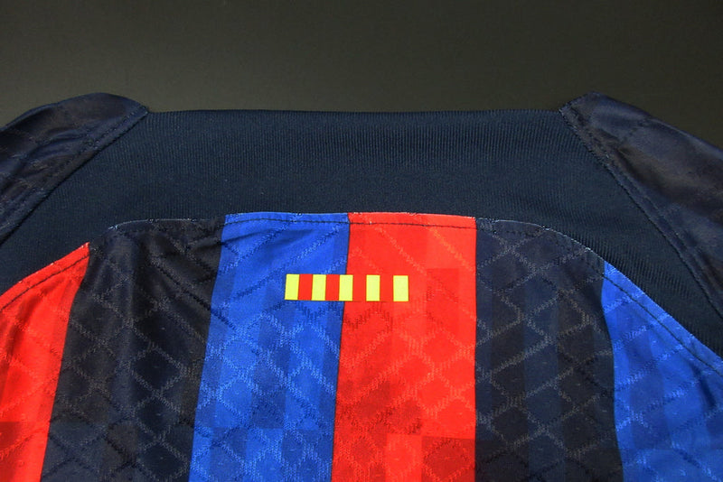 Camisa Barcelona I 22/23 Azul e Vermelha - Nike - Masculino Jogador