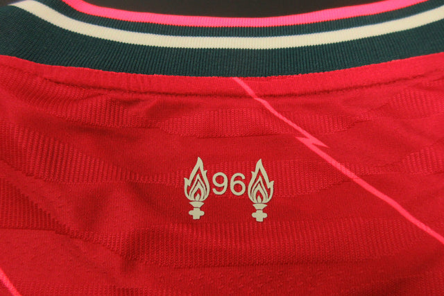 Camisa Liverpool I 21/22 - Vermelha - Nike - Masculino Jogador